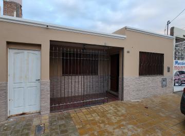 Oficina comercial de 4 ambientes, San Juan · Alquilo Casa Centro
