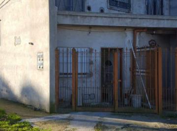 Departamento de 2 ambientes, Almirante Brown · Departamento 2 Ambientes en Esquina.