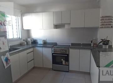 PH · 82m² · 3 Ambientes · 1 Cochera · PH en Olivos - Maipu/uzal