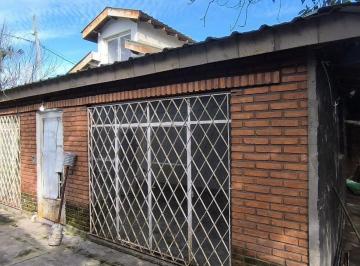 Casa · 100m² · 4 Ambientes · 1 Cochera · Casa con Local en Venta en Spegazzini