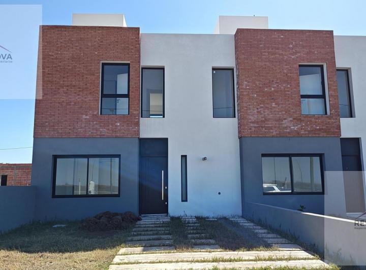 Casa · 130m² · 7 Ambientes · 2 Cocheras