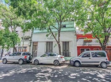 Casa · 248m² · 9 Ambientes · Casa en Venta a Refaccionar San Cristobal