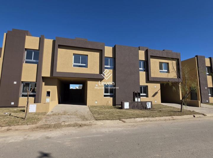 Casa · 120m² · 3 Ambientes · 1 Cochera