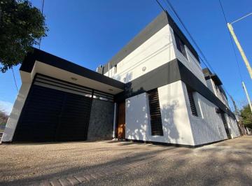 Casa de 4 ambientes, Córdoba · Vendo - Permuto X Dpto, Duplex 2 Dorm + Cochera - Colombres 1600!