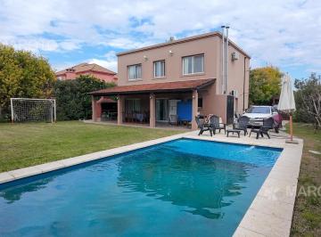 Casa · 180m² · 7 Ambientes · 4 Cocheras · Casa con Pileta en Venta en Barrio Cerrado San Lucas en Maschwitz - Maroto Propiedades