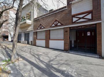 Casa · 181m² · 4 Ambientes · 1 Cochera · Casa en Venta La Plata 3 Dorm. Escritorio