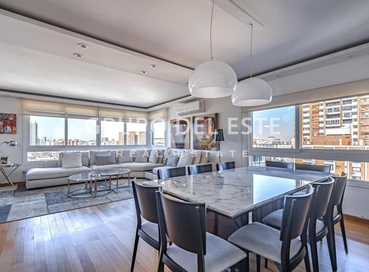 Departamento · 208m² · 6 Ambientes · 2 Cocheras