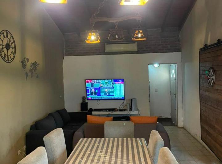 Casa · 93m² · 4 Ambientes · 2 Cocheras