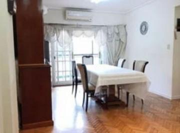 Departamento · 88m² · 4 Ambientes · Departamento - Flores