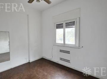 Departamento · 70m² · 4 Ambientes · Venta Departamento 3 Ambientes con Cochera en Sarandi