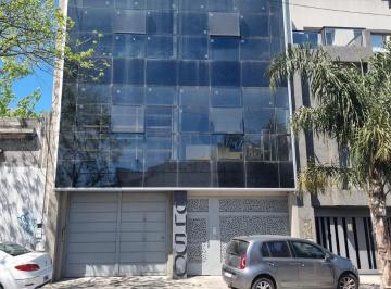 Edificio · 985m² · 4 Cocheras · Edificio Comercial - Oficinas - Depósito - Liniers - Alquiler