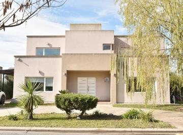 Casa · 340m² · 7 Ambientes · 3 Cocheras · Venta, Casa, Canning, La Horqueta de Echeverria, Ezeiza, Pileta, Siete Ambientes, Apto Crédito.