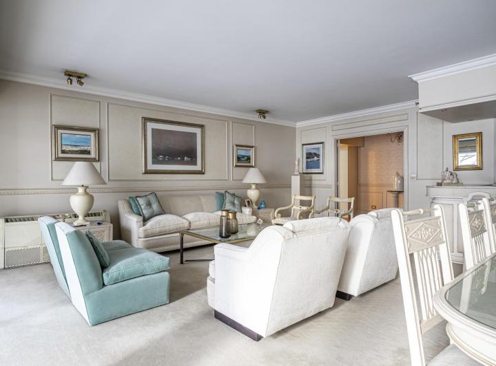 Departamento · 209m² · 5 Ambientes · 1 Cochera