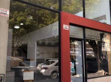 Local comercial , Villa General Mitre · Excelente Local Comercial de 140 m² y Arquitectura Moderna, Doble Altura