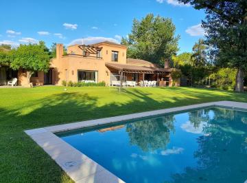 Casa · 390m² · 5 Ambientes · 2 Cocheras · Alq. Temp. Segunda Quincena Enero 2027, Barrio Cerrado Los Berros