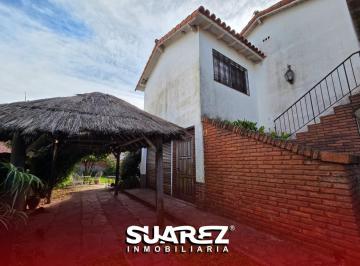 Casa · 105m² · 3 Ambientes · 2 Cocheras · Casa en PH Apta Credito con Cochera Doble y Quincho en Ciudad Evita