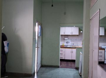 PH de 3 ambientes, La Matanza · Departamento PH Al Frente de 3 Ambientes Ubicado en Isidro Casanova, Partido de La Matanza