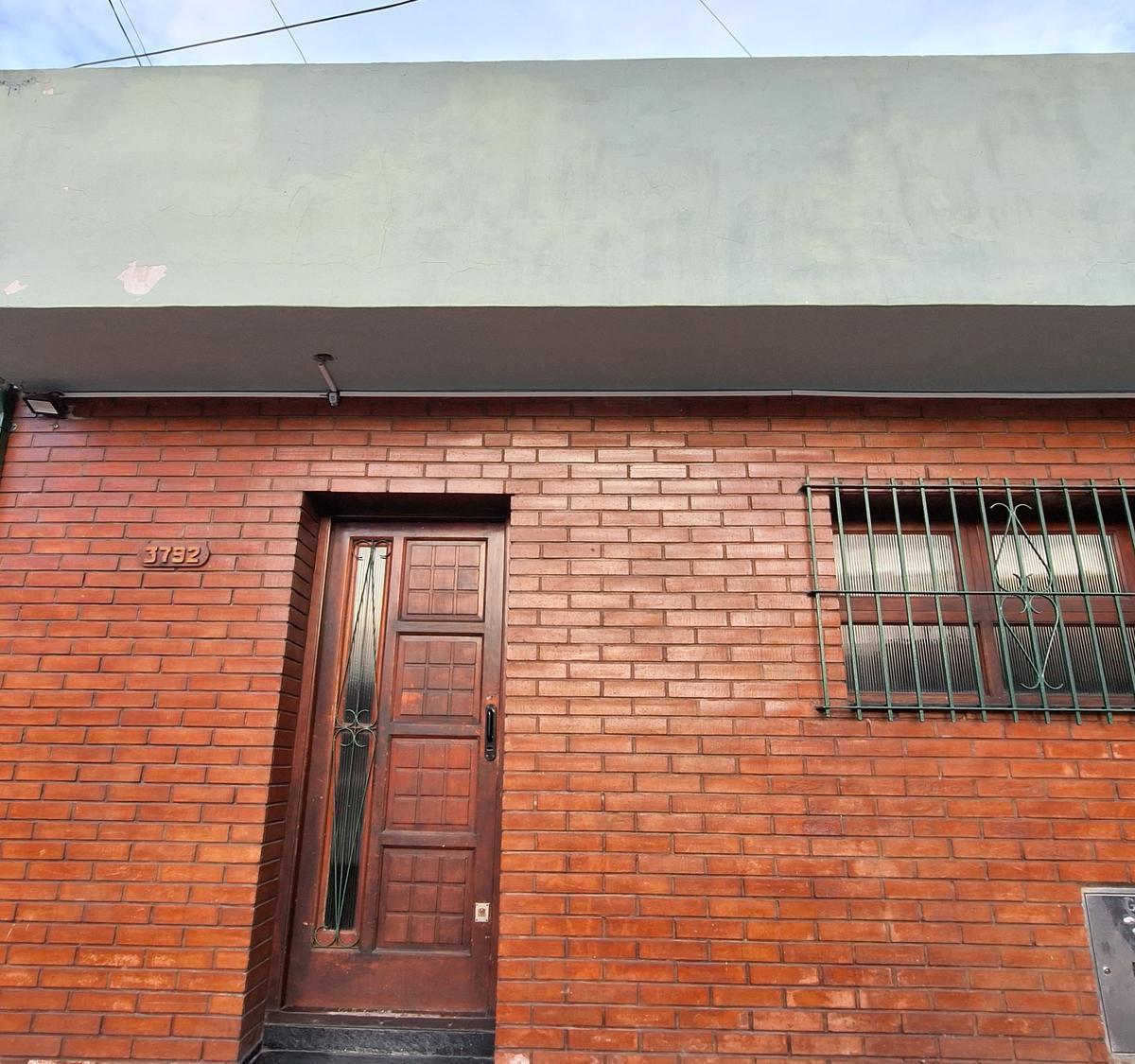 Ofrecemos en venta ph independiente 3 ambientes al frente