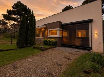 Casa de 3 ambientes, Costa del Este · Casa 3 Ambientes en Costa del Este con Vista Al Bosque y Cochera