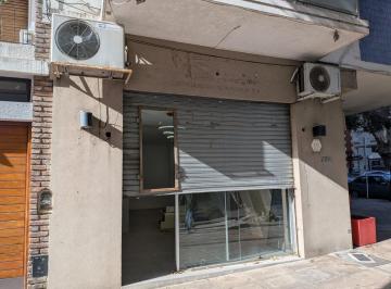 Local comercial · 72m² · 2 Ambientes · Local en Venta y Alquiler - con Pb y Sótano - Belgrano R