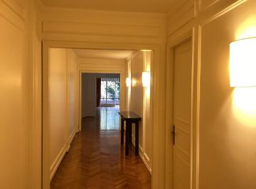 Departamento · 200m² · 5 Ambientes · 1 Cochera · Departamento en Suipacha Al 1200