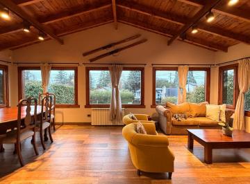 Casa · 153m² · 4 Ambientes · Casa en Melipal de Alta Calidad Constructiva