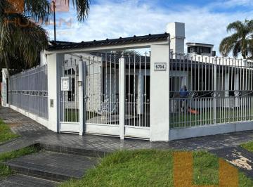 Casa · 334m² · 2 Dormitorios · 1 Cochera · Villa Belgrano Casa 2 Dorm. + Dependencia