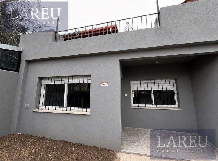 Casa · 183m² · 4 Ambientes · 2 Cocheras
