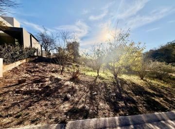 Terreno · 452m² · Terreno en Venta en Colinas de La Deseada