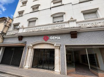 Departamento · 104m² · 5 Ambientes · Departamento 3 Dorm. en Caseros Al 700