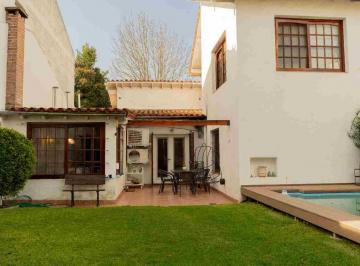 Casa · 160m² · 6 Ambientes · 2 Cocheras · Casa con Encanto. Parque, Pileta, 4 Dor S. Fernando