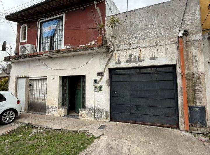 Casa · 249m² · 7 Ambientes