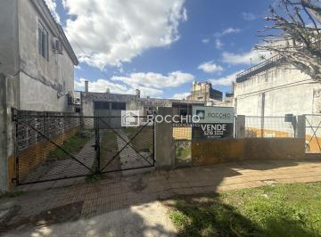 Casa · 150m² · 3 Ambientes · 5 Cocheras · Casa en Venta en Jose León Suarez