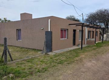 Casa de 3 ambientes, Villa Allende · Casa 3d - $550.000 Cuota Credito Bancario