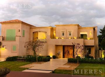 Casa · 285m² · 6 Ambientes · 2 Cocheras · Alquiler de Verano en Talar del Lago I, Bancalari