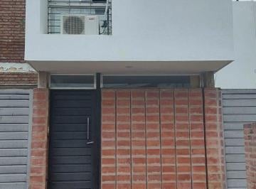Casa de 4 ambientes, Córdoba · Venta Duplex 3 Dorm. Residencial San Carlos