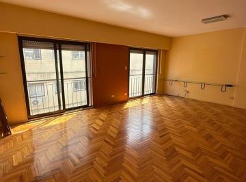 Departamento Venta de 3 ambientes · Las Cañitas, 3 Ambientes con Baulera, Muy Luminoso, Losa Radiante