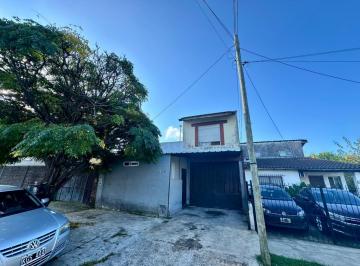 Casa · 108m² · 3 Ambientes · 3 Cocheras · Venta, Casa 3 Amb con Jardin, Rincon de Milberg, a Refaccionar