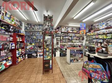 Oficina comercial · 82m² · 4 Ambientes · Venta Oficinas en Zona Tribunales, San Nicolas con Renta!