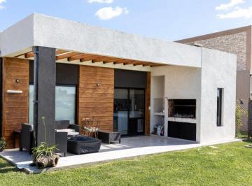 Casa · 75m² · 3 Ambientes · 5 Cocheras · Casa 3 Ambientes. | Laguna Azul - Ezeiza