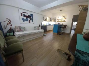 PH de 2 ambientes, Villa Devoto · PH 2 Amb. Frente Entrada Independiente con Patio