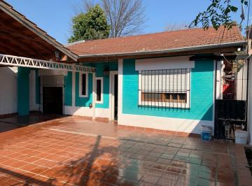 Casa · 192m² · 6 Ambientes · 2 Cocheras · Casa - Neuquen 980 - Lambertucci - Belen de Escobar
