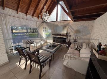 Casa · 140m² · 5 Ambientes · 2 Cocheras · Casa en Las Praderas de Lujan