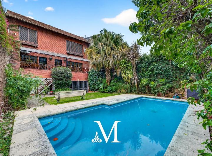 Casa · 550m² · 4 Ambientes · 4 Cocheras