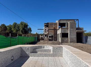 Casa · 172m² · 3 Dormitorios · 2 Cocheras · Casa en Obra Gruesa en Venta Barrio Quintas de Russell