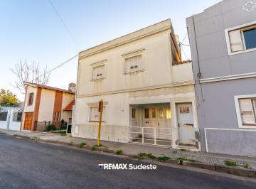 Casa · 127m² · 3 Ambientes · 1 Cochera · Venta Casa Dos Plantas a m del Ham