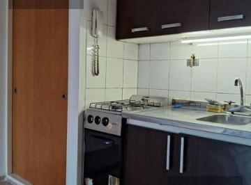 Departamento · 30m² · 1 Ambiente · Departamento Monoambiente Al Frente con Balcón, Constitucion