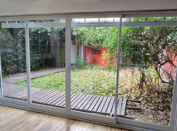 Casa · 120m² · 4 Ambientes · 1 Cochera · Casa PH en Alquiler con Jardin Olivos Vte Lopez C/cochera