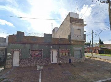 Casa de 3 ambientes, La Matanza · A498 V. Luzuriaga Alquiler Solida Casa 3 Amb. Excelente Ubicacion