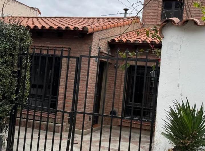 Casa · 150m² · 4 Ambientes · 1 Cochera